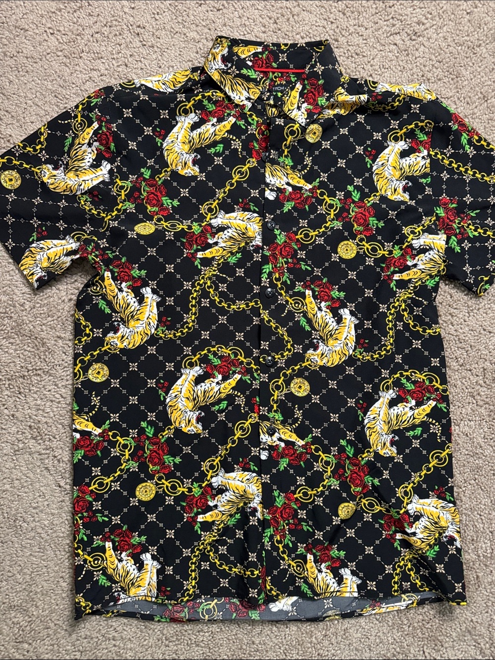 Men's Black Short-Sleeve Button-Down Shirt with Gold Chain & Floral Print